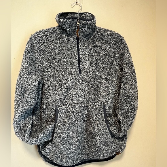 Fuzzy Pullover Front pocket Quarter zip adjustable neck sz M - Picture 12 of 13